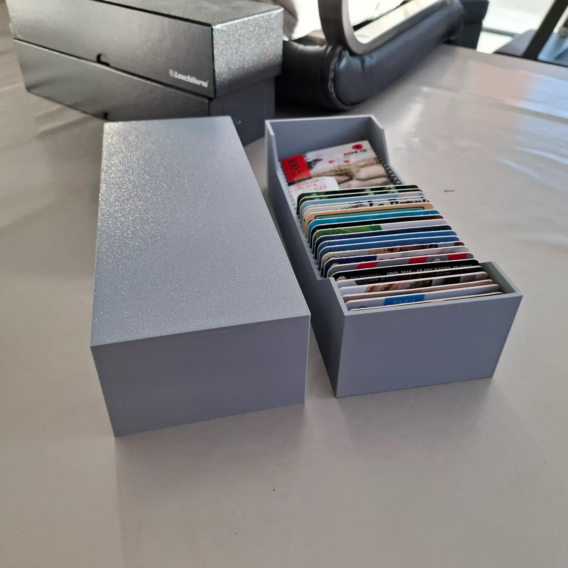 Rangement pour pièces commémoratives 2€ - Small coincard - Gris (Bleu marine, Belgique)