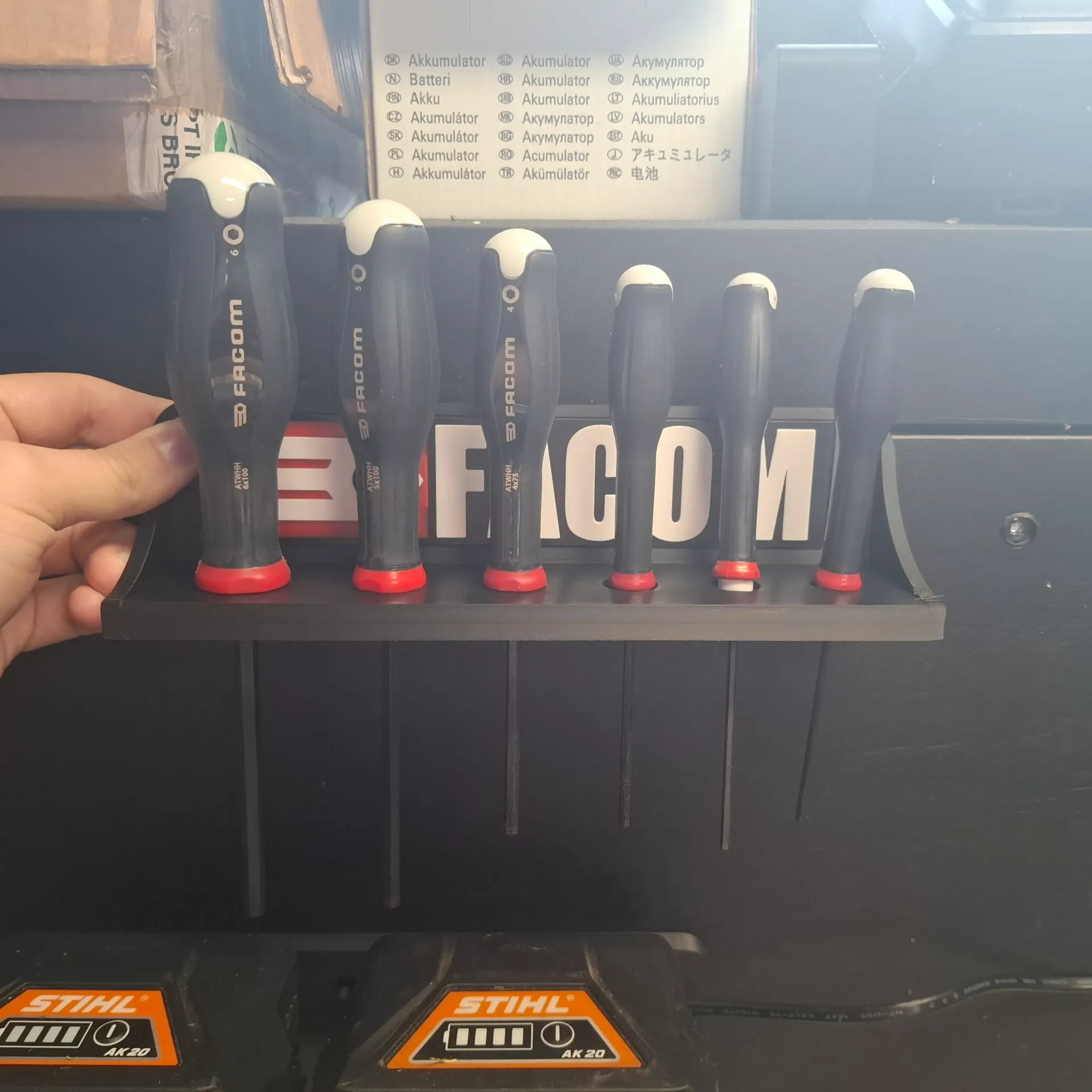 Support Tournevis à suspendre