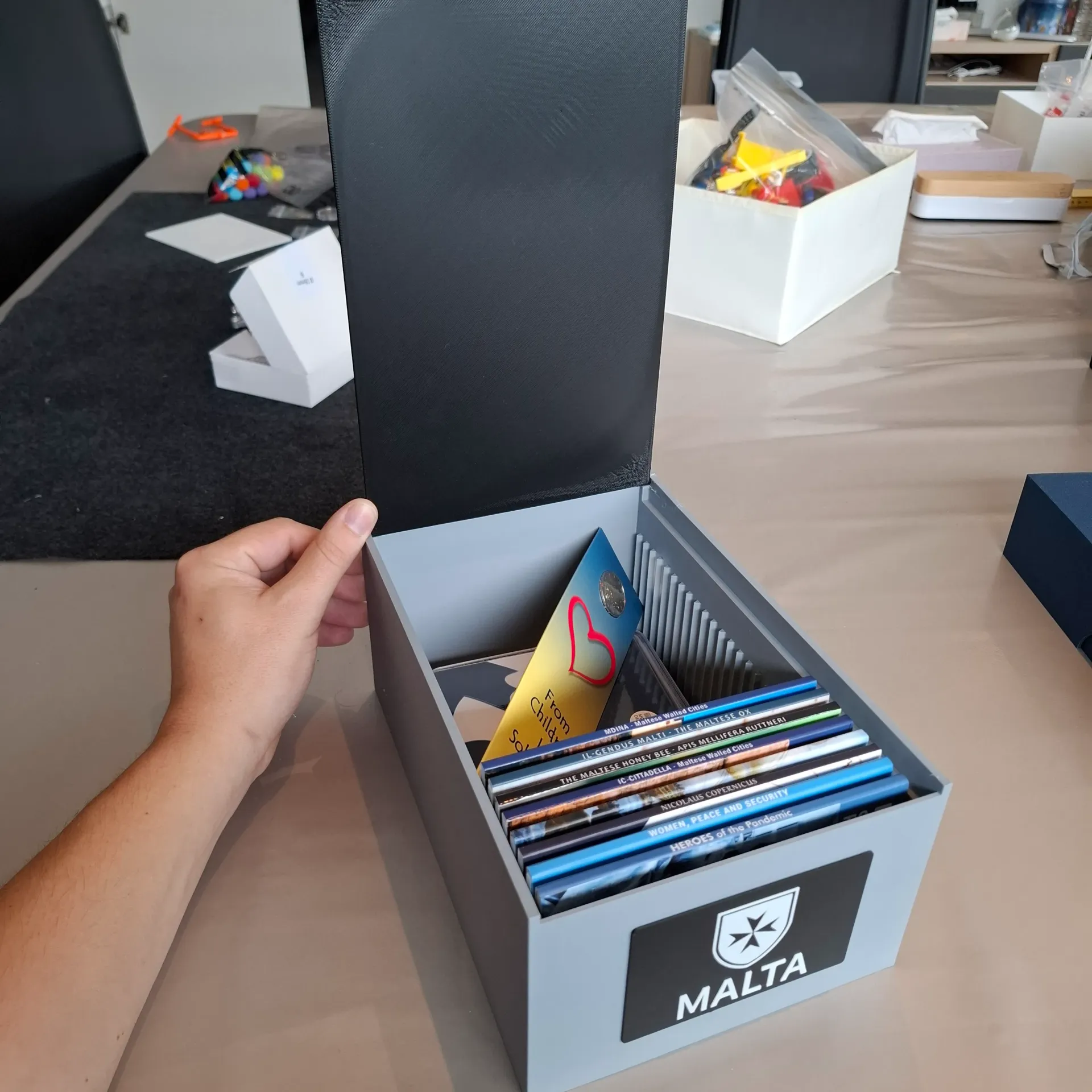 Rangement pour pièces commémoratives 2€ - Malte - Gris